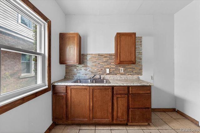 14052 Northlawn Street, Detroit, MI 48238