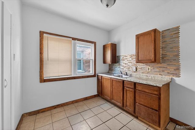 14052 Northlawn Street, Detroit, MI 48238
