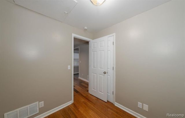 24917 Frederick Street, Saint Clair Shores, MI 48080