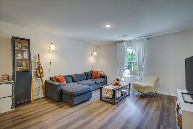 1411 Hemphill Street, Greenville, TX 75401