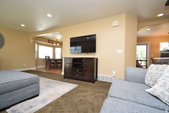 324 W MUTTON HOLLOW RD, Kaysville, UT 84037