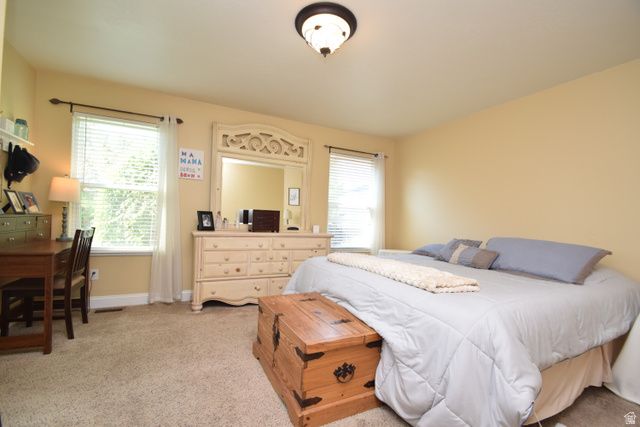 324 W MUTTON HOLLOW RD, Kaysville, UT 84037