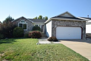 324 W MUTTON HOLLOW RD, Kaysville, UT 84037