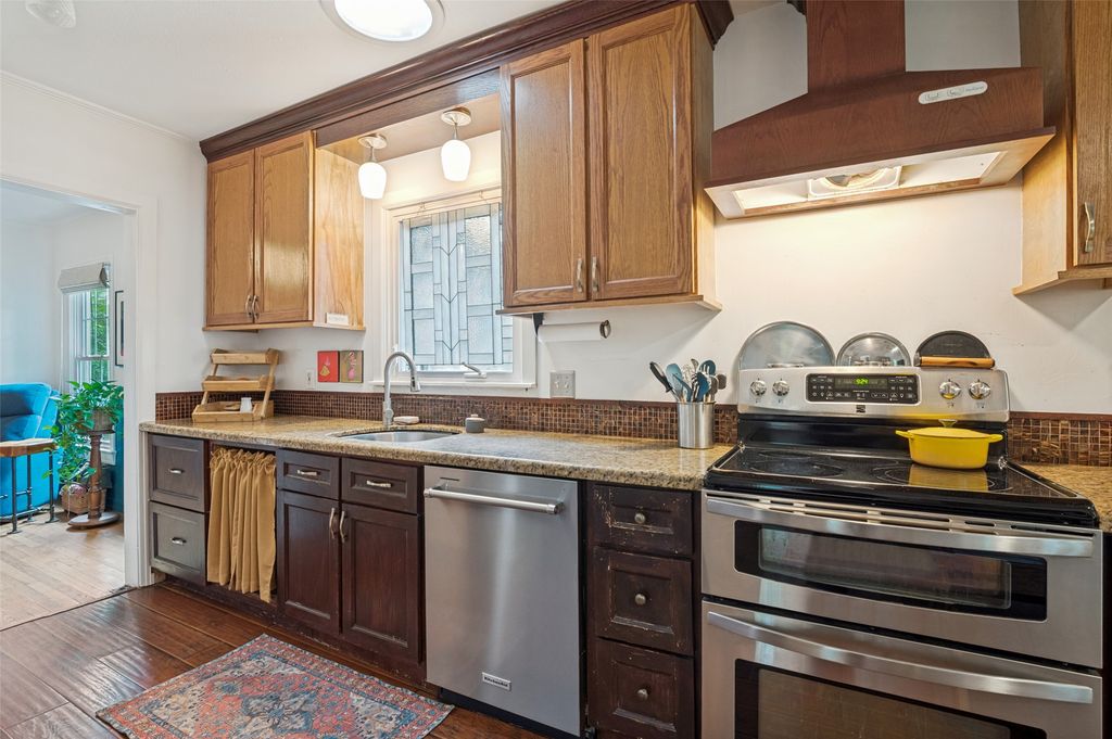 314 N Marlborough Avenue, Dallas, TX 75208 — photo 5