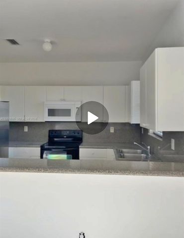 2740 SE 15th Rd 20, Homestead, FL 33035