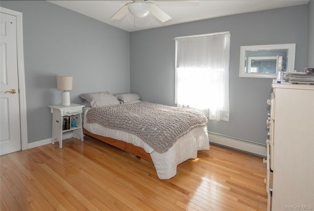 81 Chestnut Avenue, Floral Park, NY 11001