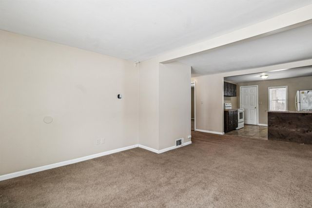 1121 W Boatfield Avenue, Flint, MI 48507