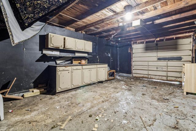 1121 W Boatfield Avenue, Flint, MI 48507