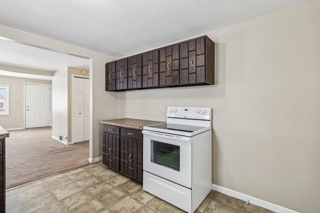 1121 W Boatfield Avenue, Flint, MI 48507