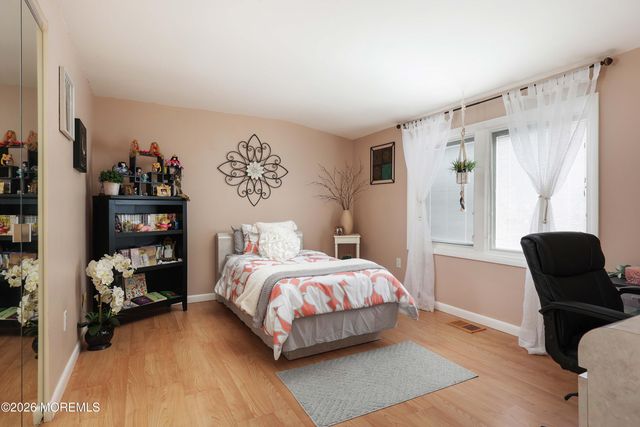 46 Winchester Drive, Freehold, NJ 07728