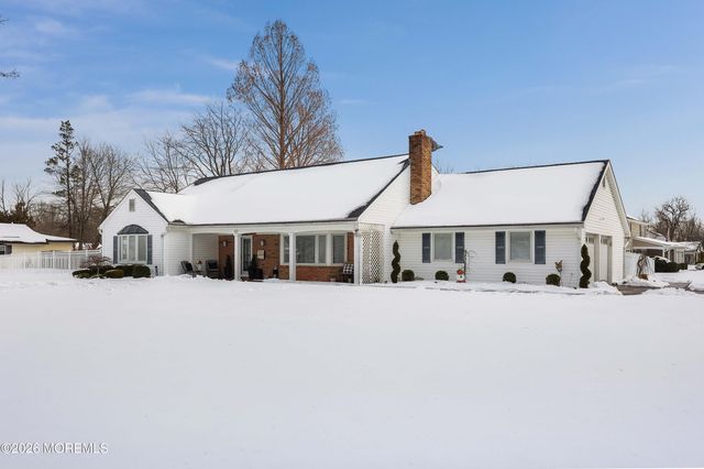 46 Winchester Drive, Freehold, NJ 07728