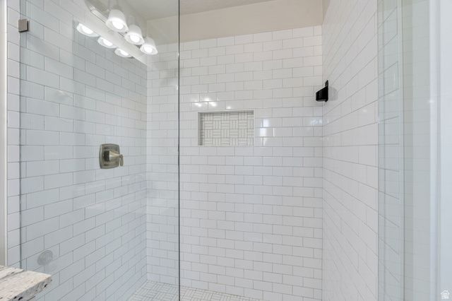 11483 S PROSPERITY RD, South Jordan, UT 84009