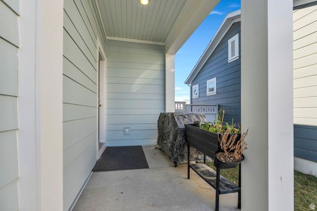 11483 S PROSPERITY RD, South Jordan, UT 84009