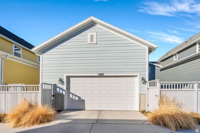 11483 S PROSPERITY RD, South Jordan, UT 84009