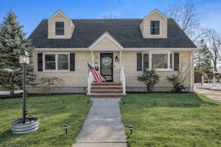 520 Riverview Rd, Pompton Lakes Boro, NJ 07442