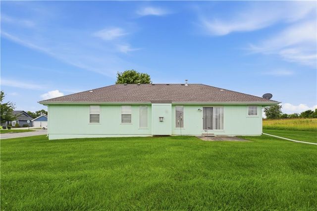 3108 Whistle Road, Harrisonville, MO 64701