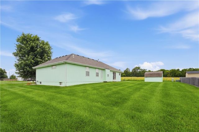 3108 Whistle Road, Harrisonville, MO 64701
