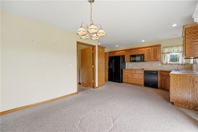 3108 Whistle Road, Harrisonville, MO 64701