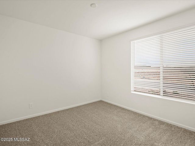 1519 E Cattle Graze Loop, Sahuarita, AZ 85629