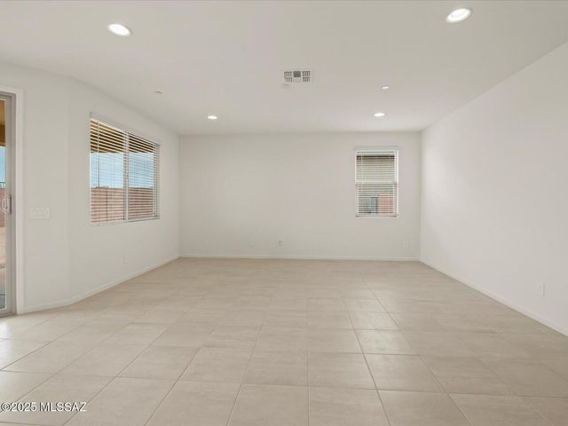 1519 E Cattle Graze Loop, Sahuarita, AZ 85629