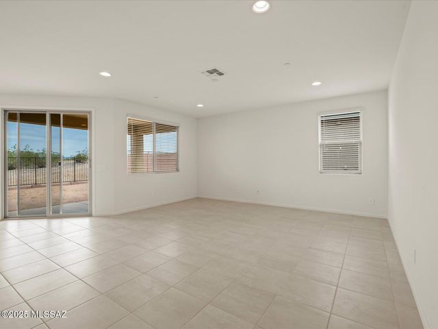 1519 E Cattle Graze Loop, Sahuarita, AZ 85629