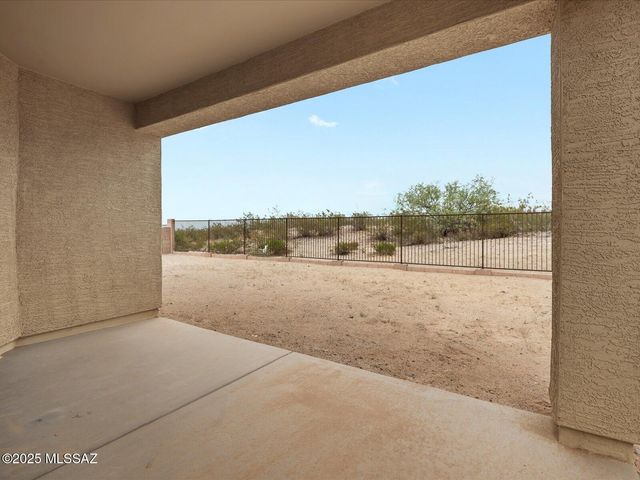 1519 E Cattle Graze Loop, Sahuarita, AZ 85629