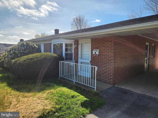 1736 HERITAGE AVE, Lancaster, PA 17603