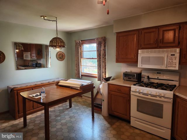 1736 HERITAGE AVE, Lancaster, PA 17603