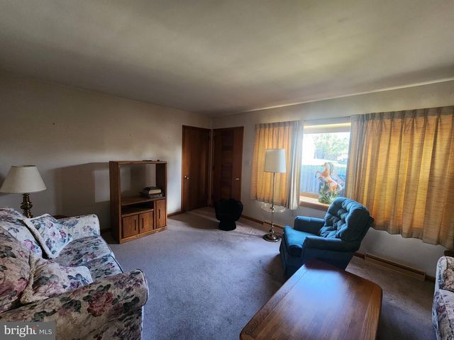 1736 HERITAGE AVE, Lancaster, PA 17603