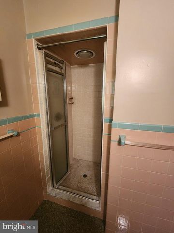 1736 HERITAGE AVE, Lancaster, PA 17603