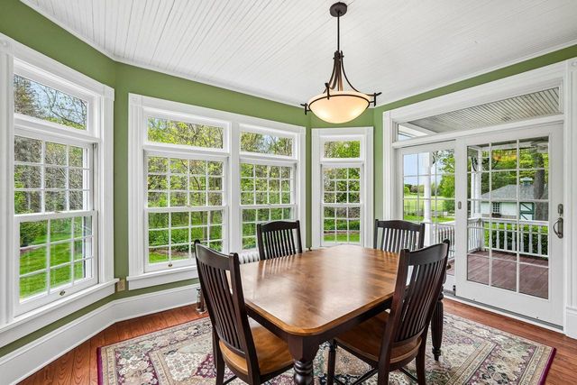 10763 N Cedarburg ROAD, Mequon, WI 53092