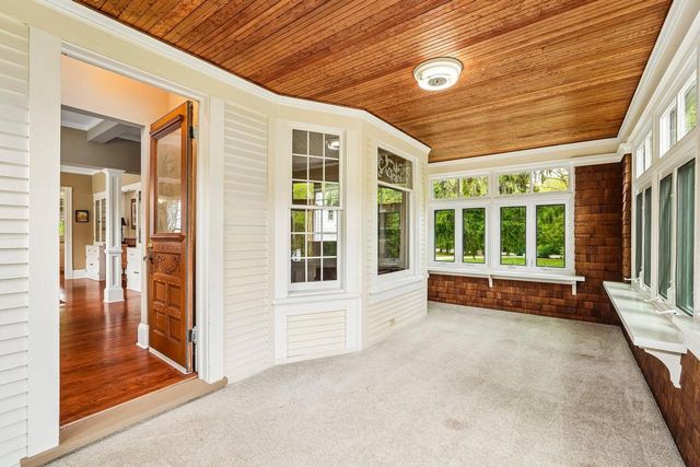 10763 N Cedarburg ROAD, Mequon, WI 53092