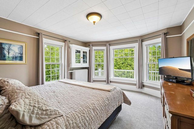 10763 N Cedarburg ROAD, Mequon, WI 53092