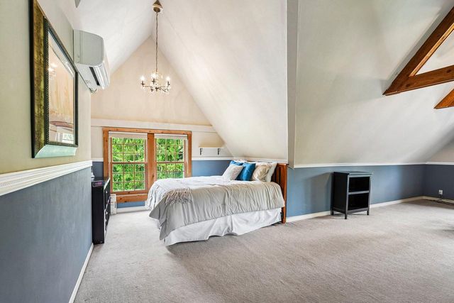 10763 N Cedarburg ROAD, Mequon, WI 53092