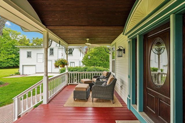 10763 N Cedarburg ROAD, Mequon, WI 53092