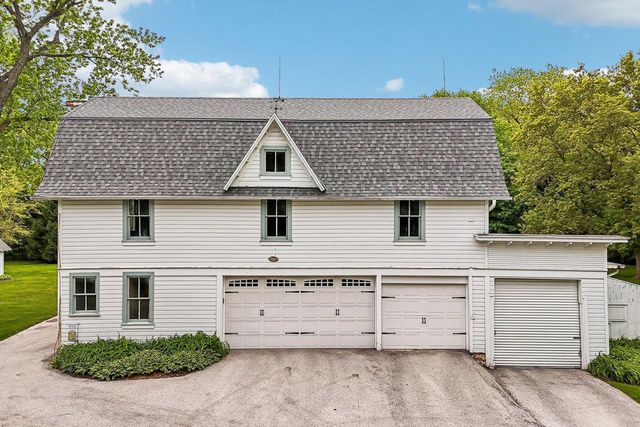 10763 N Cedarburg ROAD, Mequon, WI 53092