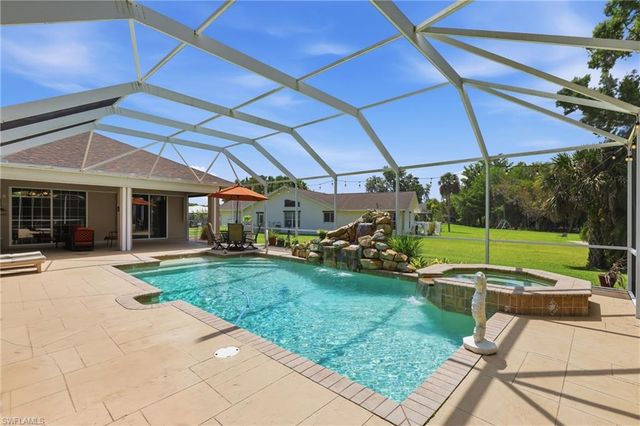 18186 Sandy Pines CIR, North Fort Myers, FL 33917