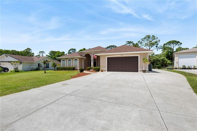 18186 Sandy Pines CIR, North Fort Myers, FL 33917