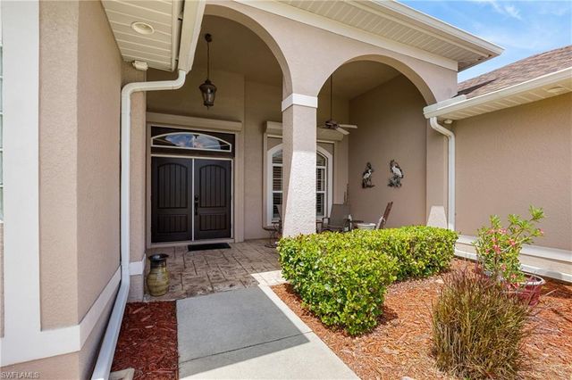 18186 Sandy Pines CIR, North Fort Myers, FL 33917
