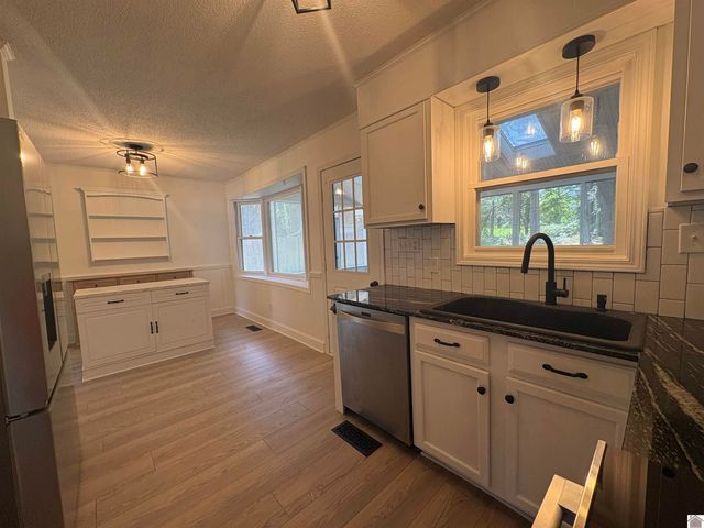 6015 Oakhaven Drive, Paducah, KY 42003