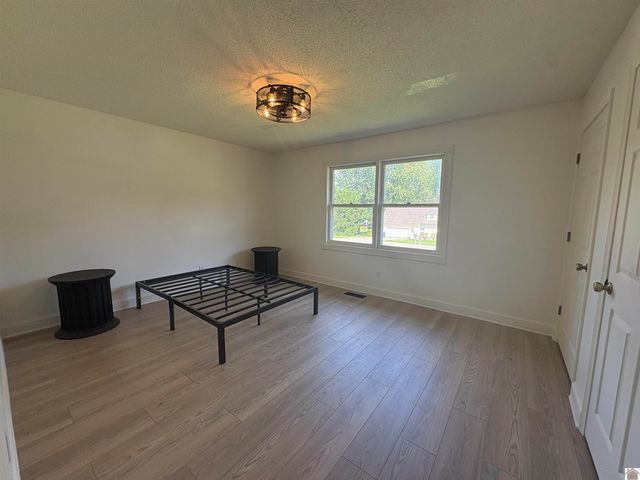 6015 Oakhaven Drive, Paducah, KY 42003