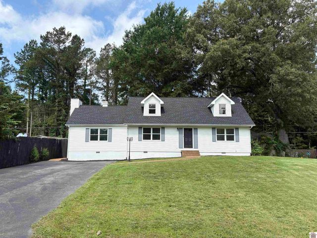 6015 Oakhaven Drive, Paducah, KY 42003
