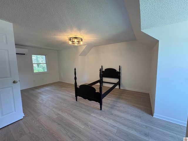 6015 Oakhaven Drive, Paducah, KY 42003