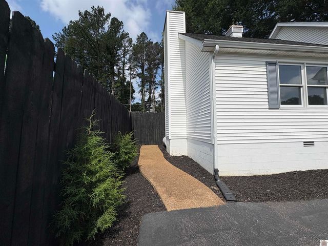 6015 Oakhaven Drive, Paducah, KY 42003