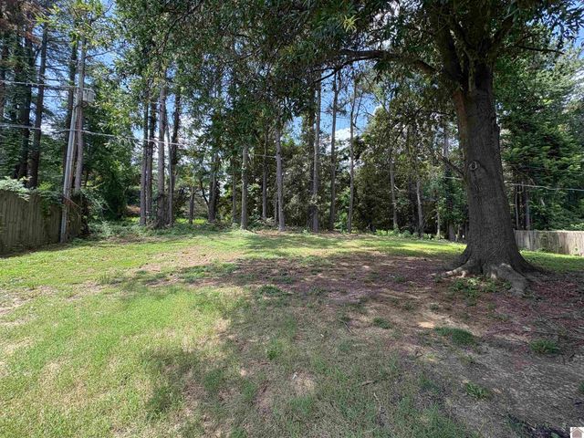 6015 Oakhaven Drive, Paducah, KY 42003