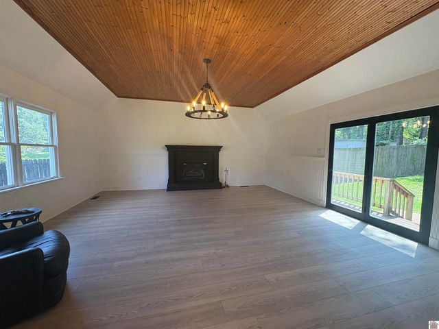 6015 Oakhaven Drive, Paducah, KY 42003