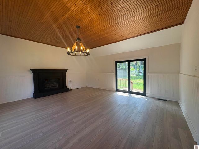 6015 Oakhaven Drive, Paducah, KY 42003