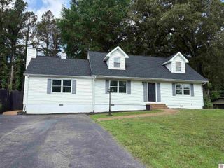 6015 Oakhaven Drive, Paducah, KY 42003