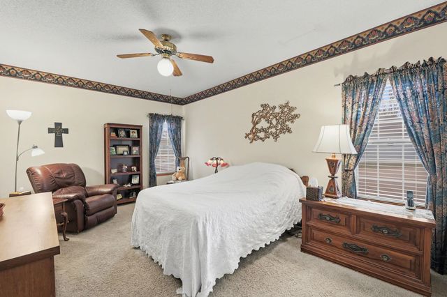 3047 N Bramblewood, Wichita, KS 67226