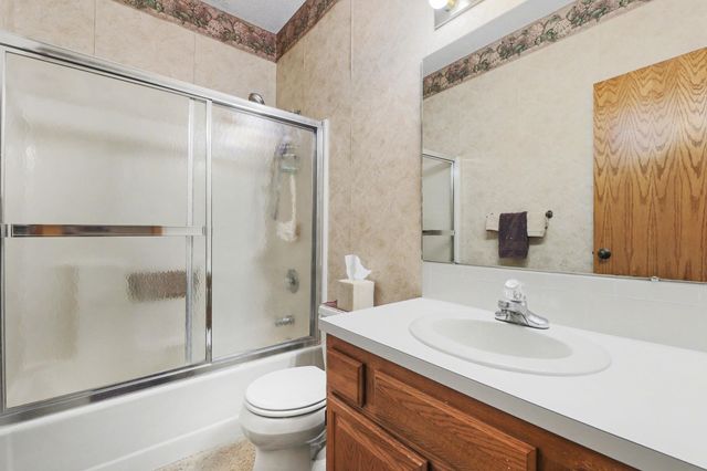 3047 N Bramblewood, Wichita, KS 67226